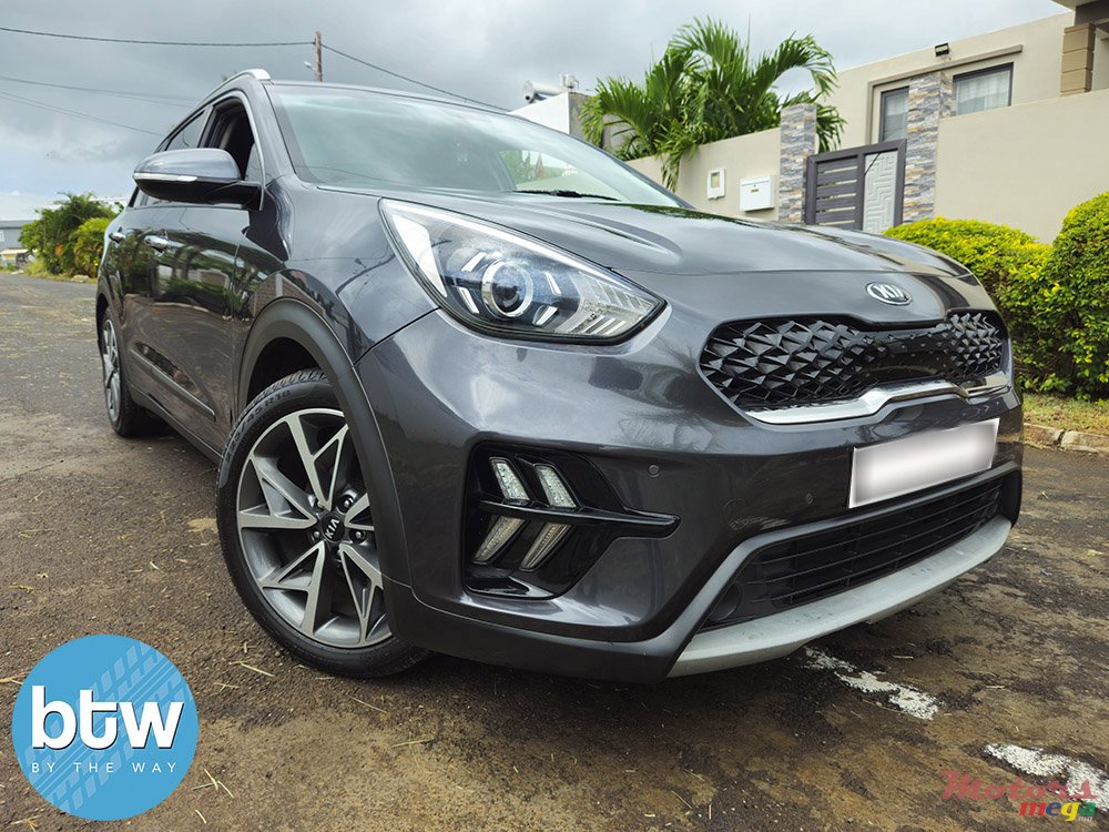 2020' Kia Niro SX PACK HEV photo #1