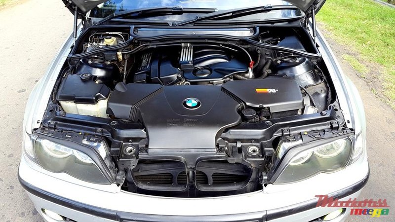 2002' BMW 318 N photo #2