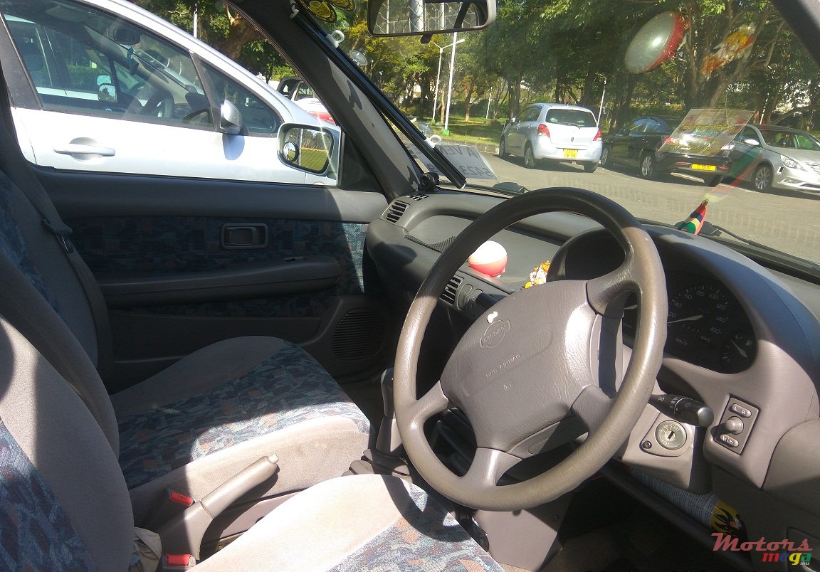 1996' Nissan photo #5