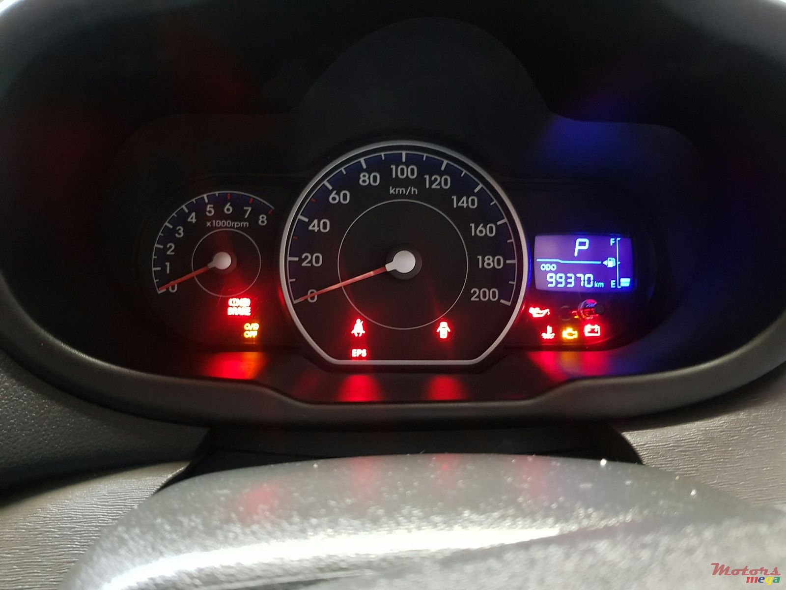 2012' Hyundai i10 Automatic photo #5