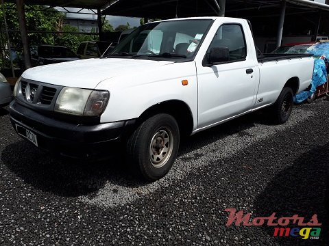 2004' Nissan Single Cab photo #5