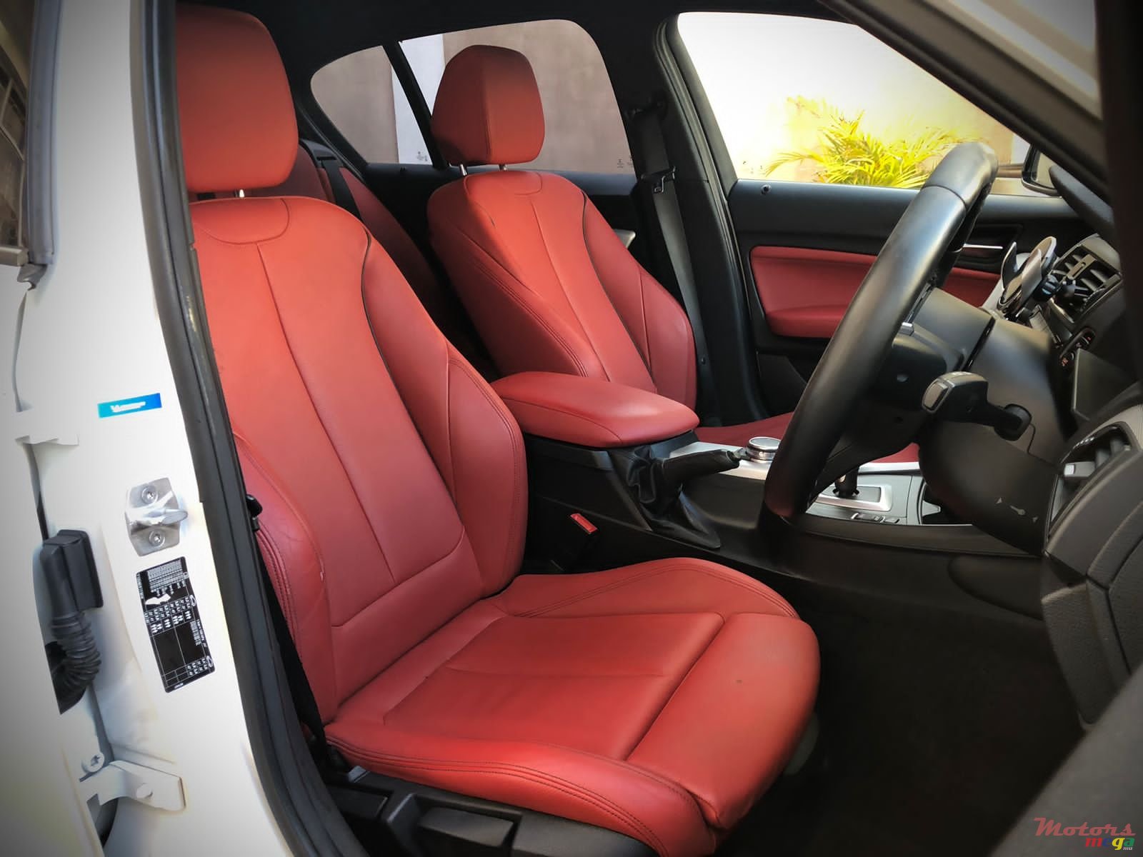 2015' BMW 1 Series M M Sport package photo #7