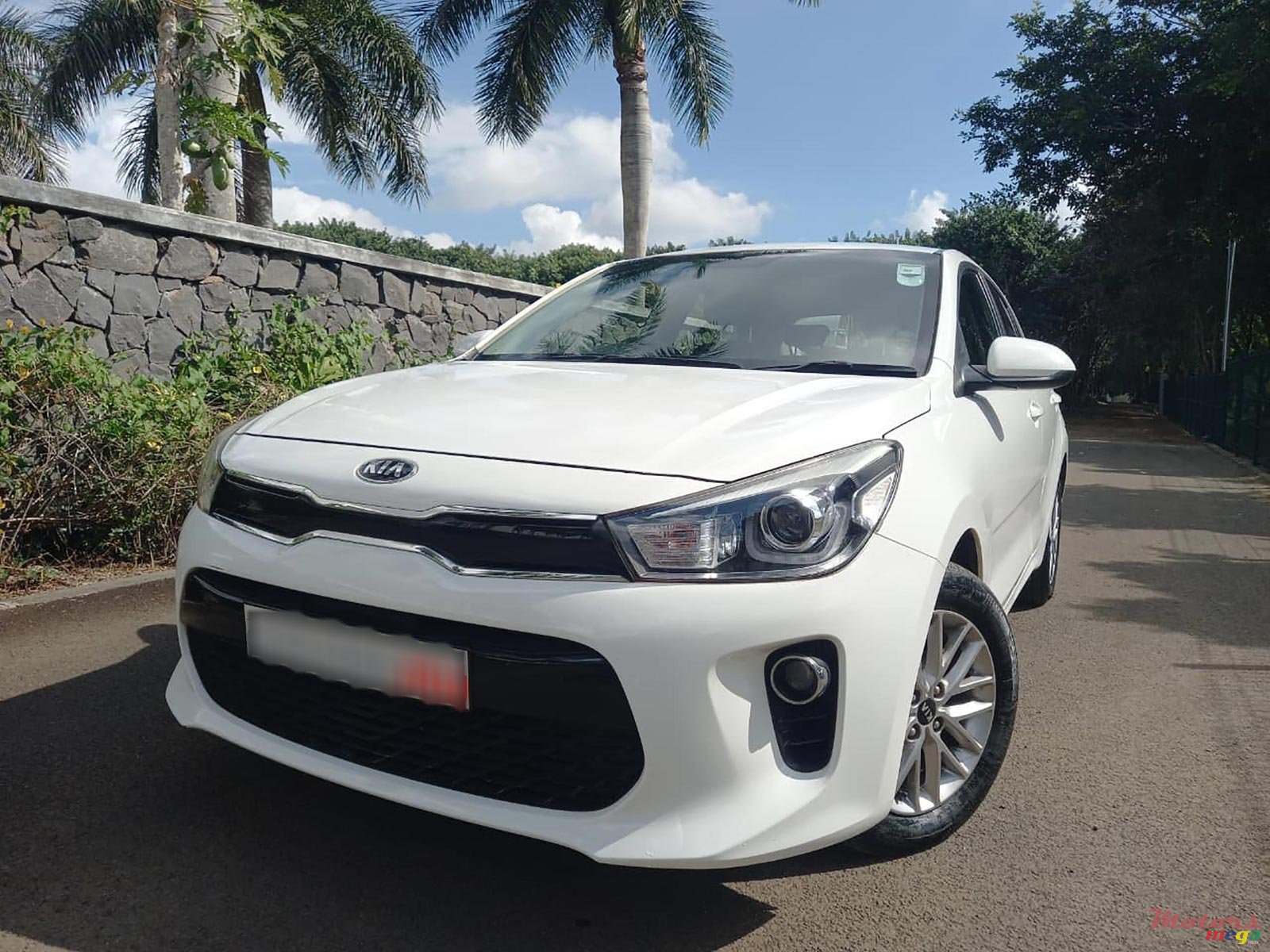 2020' Kia Rio EX 1.4 photo #1