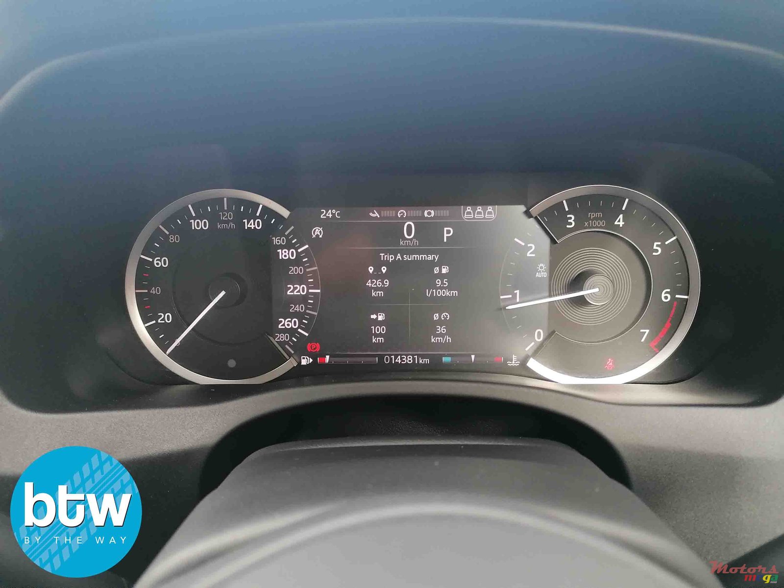 2020' Jaguar XF photo #7