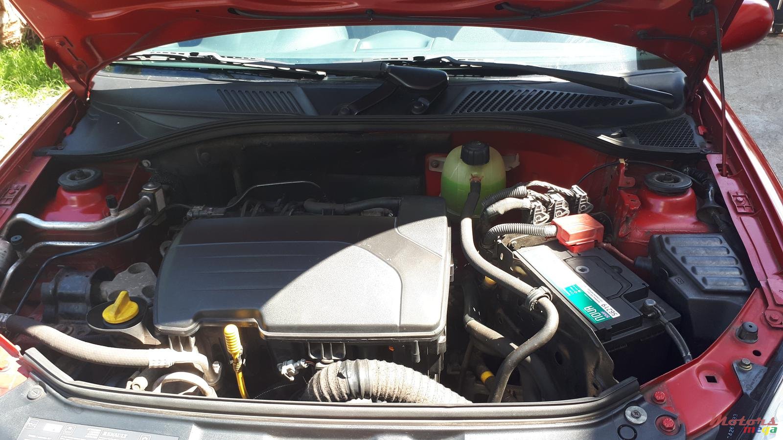 2005' Renault Clio photo #3