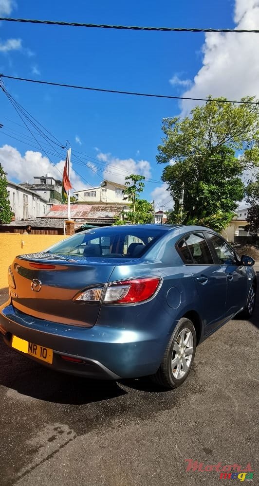 2010' Mazda 3 photo #7