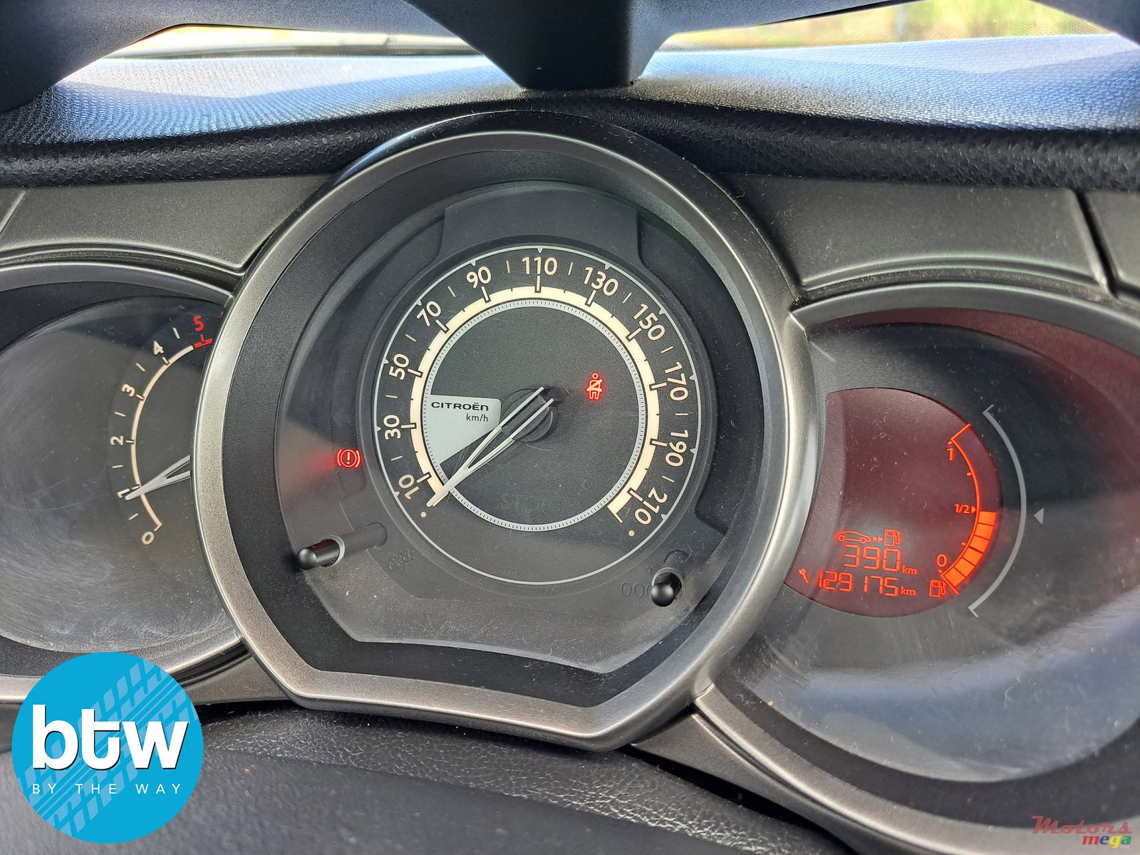 2013' Citroen C3 photo #7