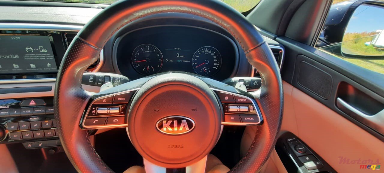 2019' Kia Sportage GT SX PK + AWD 1.6T GDI photo #2