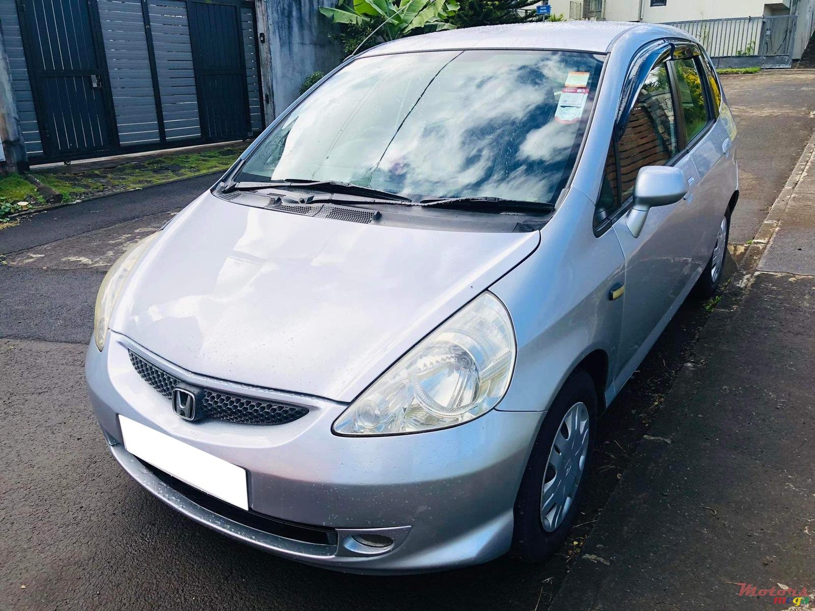 2006' Honda Fit photo #1