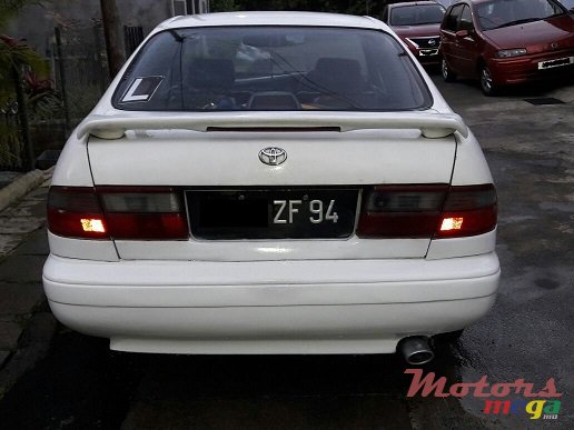 1994' Toyota Corona photo #2