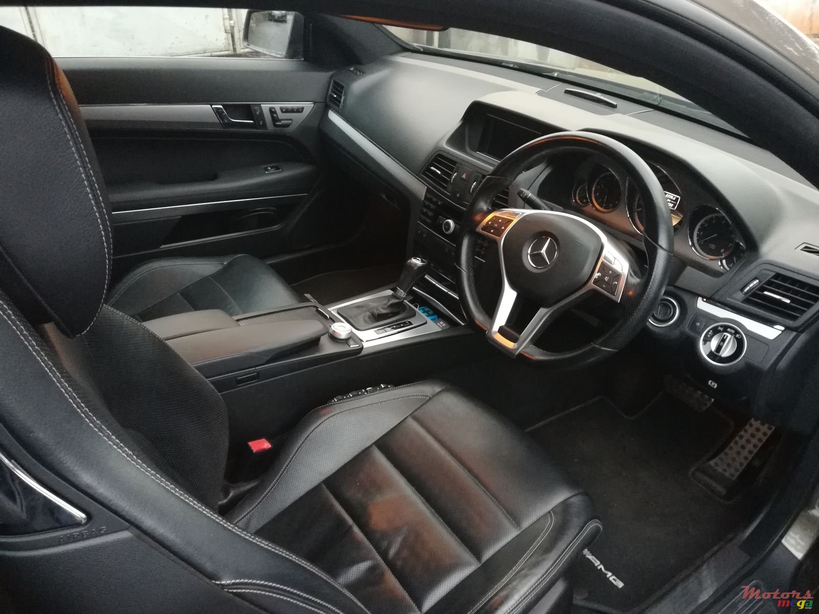 2012' Mercedes-Benz E-Class AMG PACKAGE photo #4