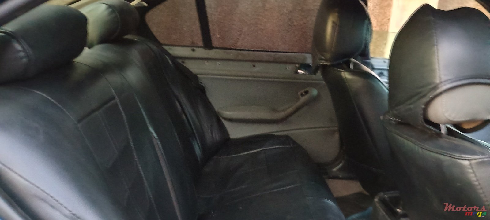 2001' BMW 3 Series Sedan photo #3