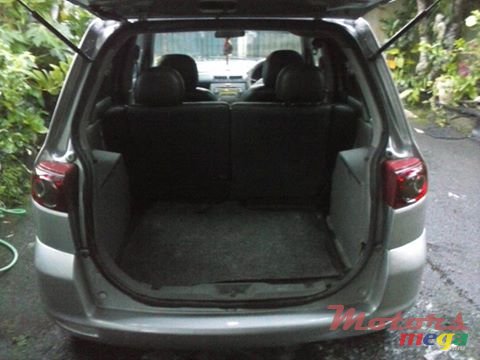 2004' Mazda 2 photo #4