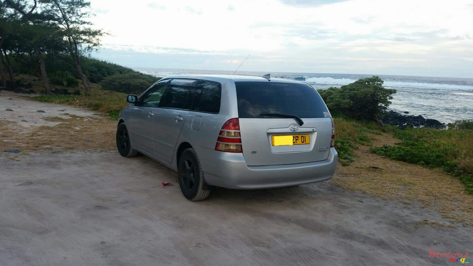 2001' Toyota Corolla photo #2