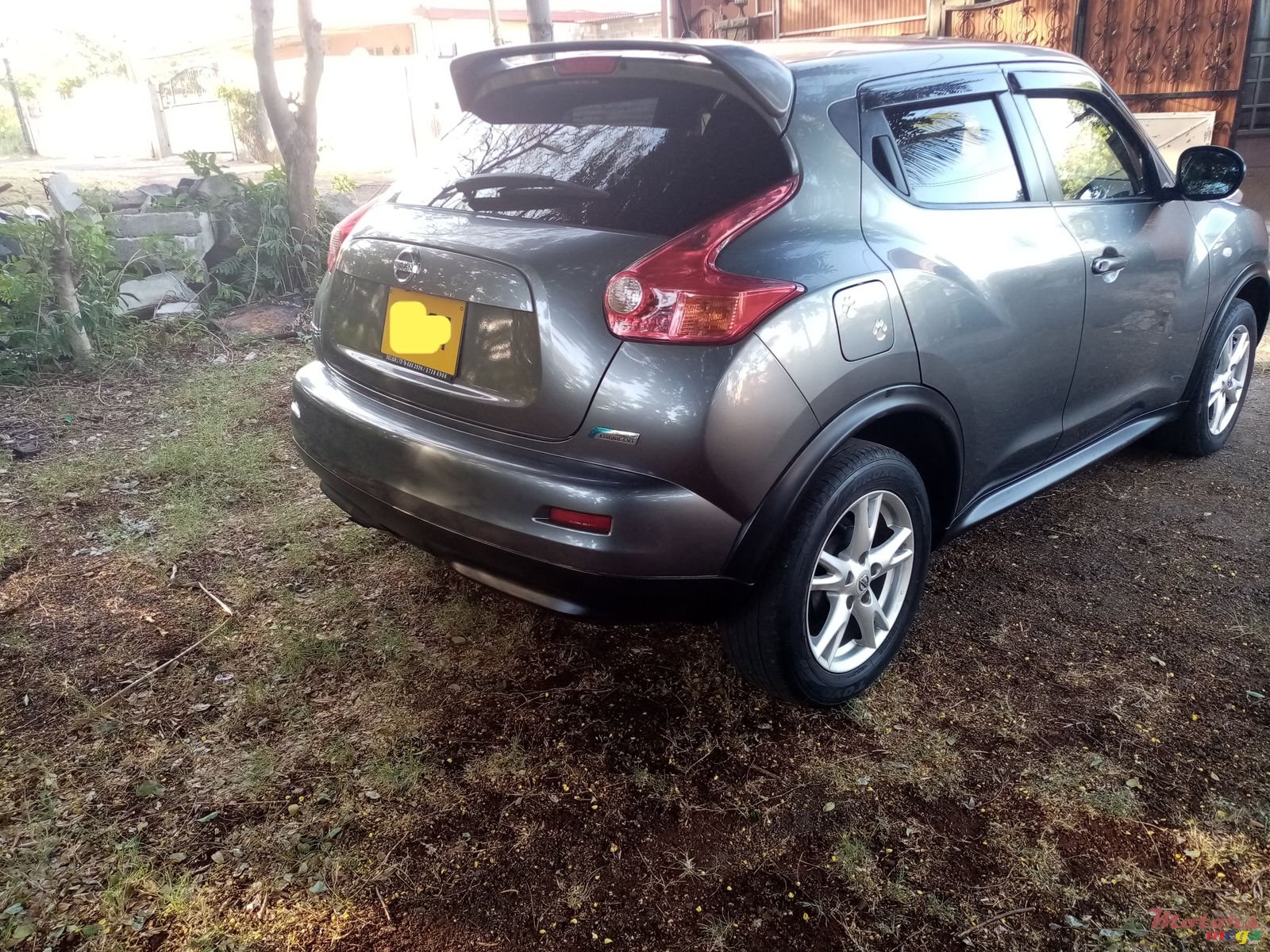 2011' Nissan Juke photo #2