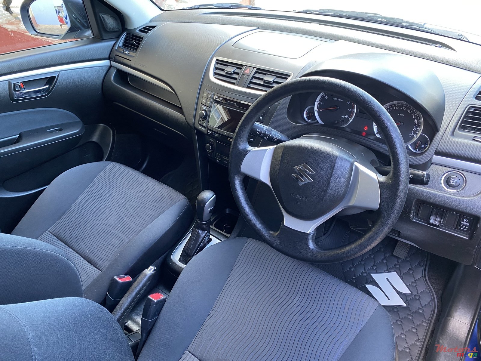 2013' Suzuki Swift Auto photo #7