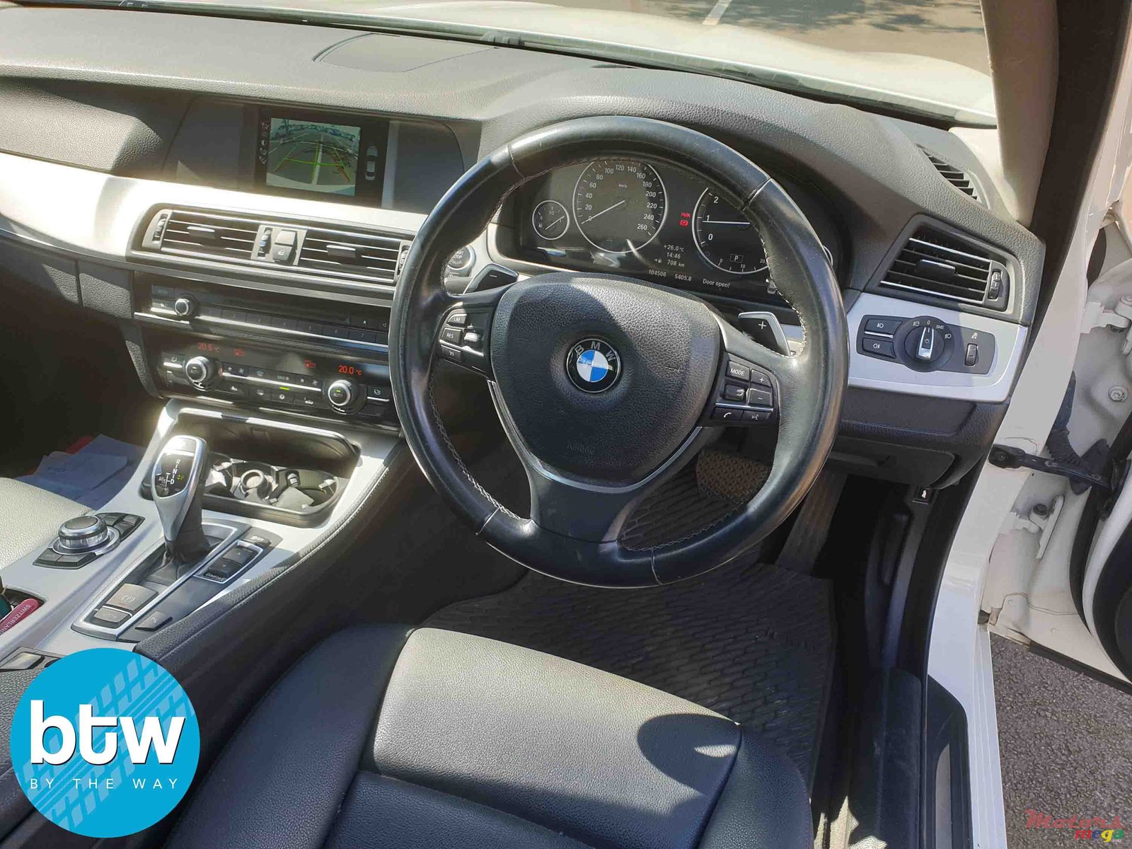 2011' BMW 520 i photo #4