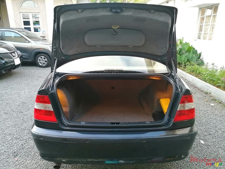 2003' BMW 318 i photo #7