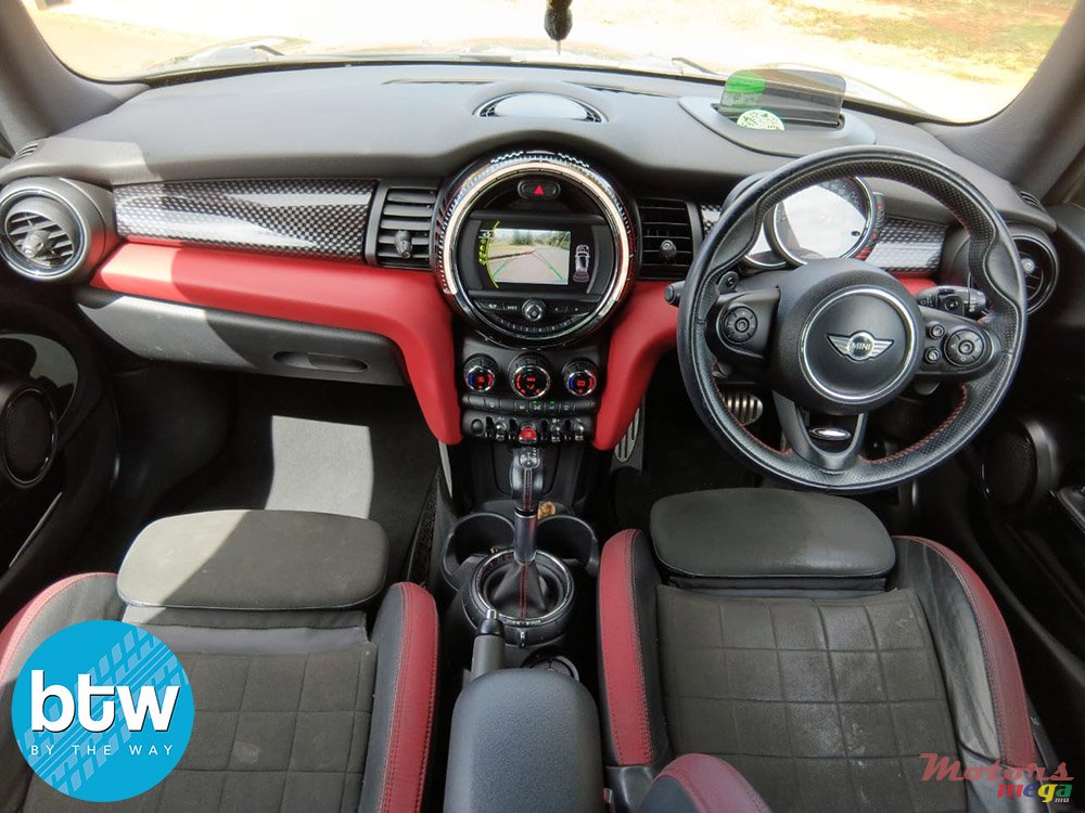 2015' MINI John Cooper Works photo #4