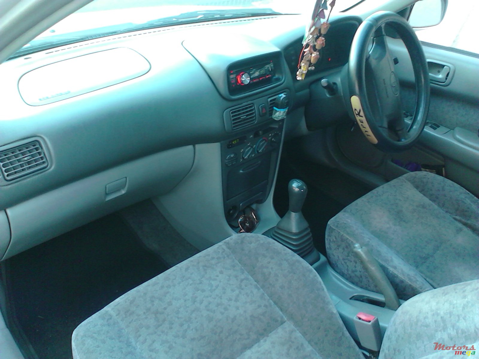 1998' Toyota Corolla photo #2