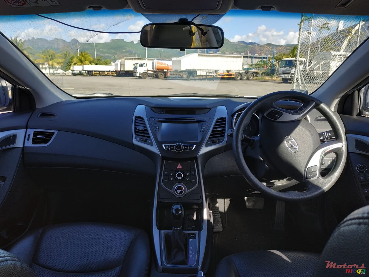 2015' Hyundai Elantra Elite + photo #4