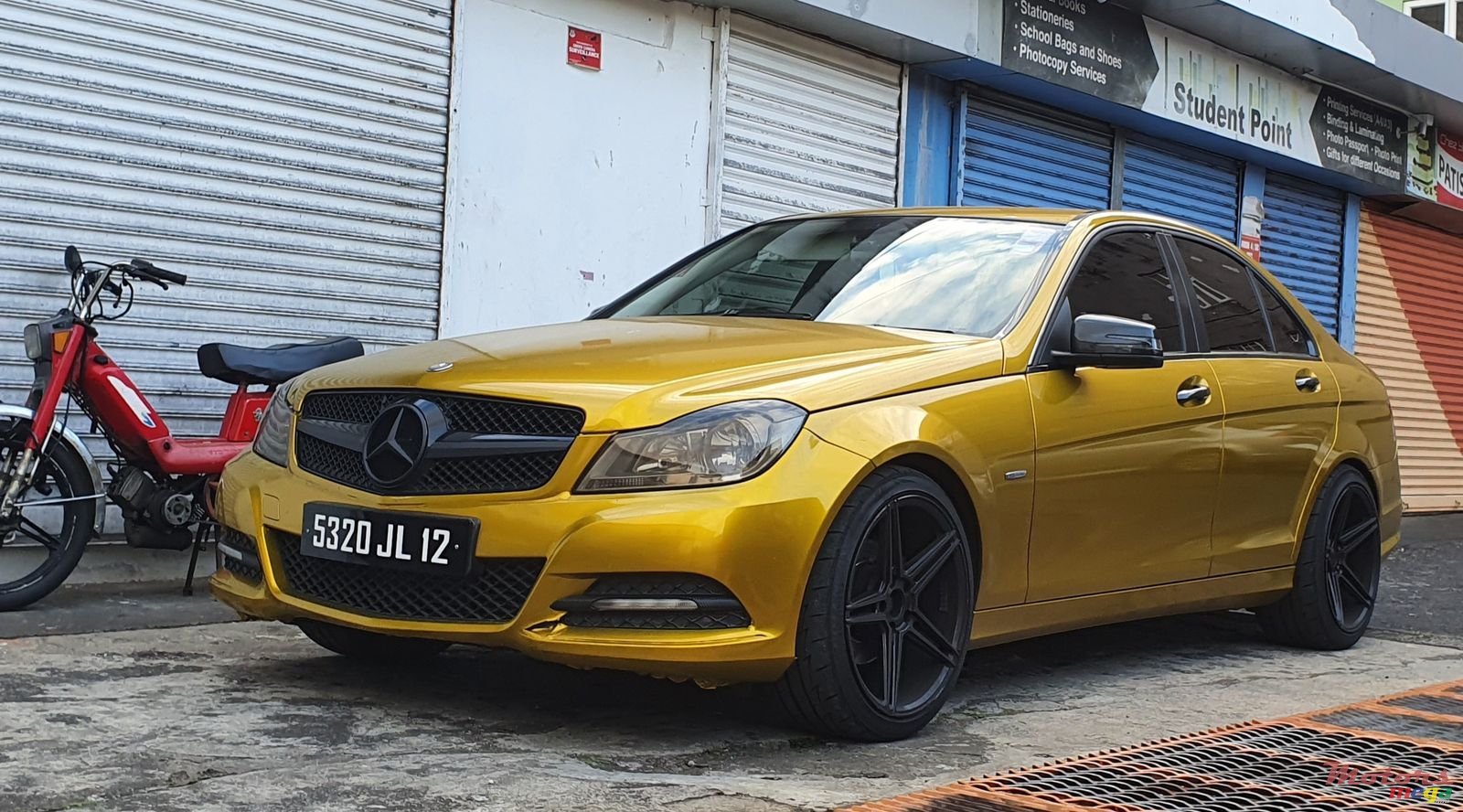 2012' Mercedes-Benz C-Class photo #3