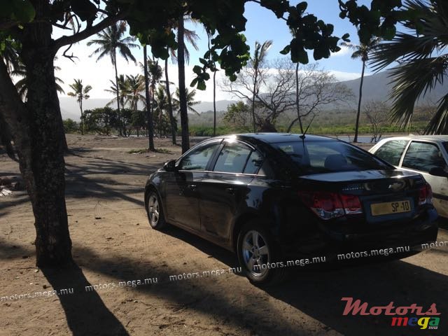 2010' Chevrolet photo #4