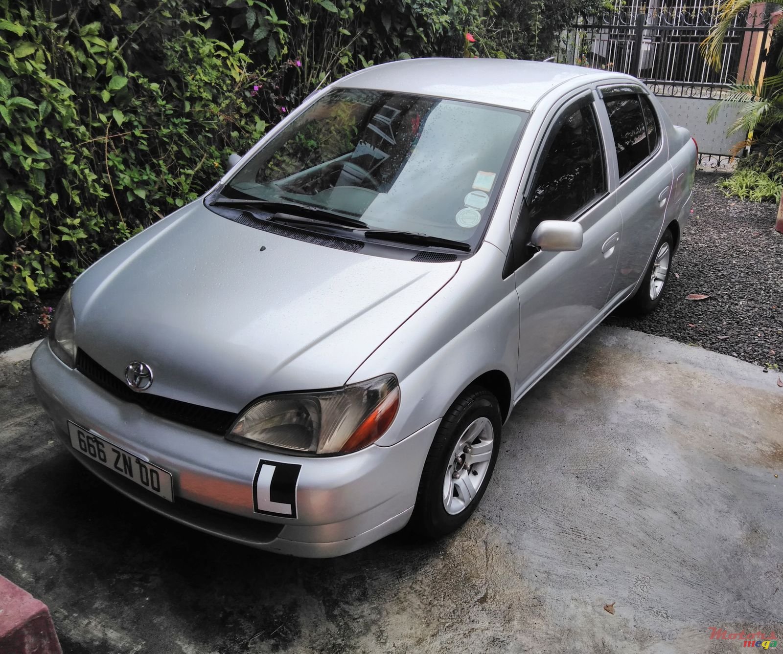 2000' Toyota photo #1