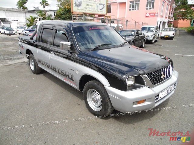 2004' Mitsubishi L200 photo #5