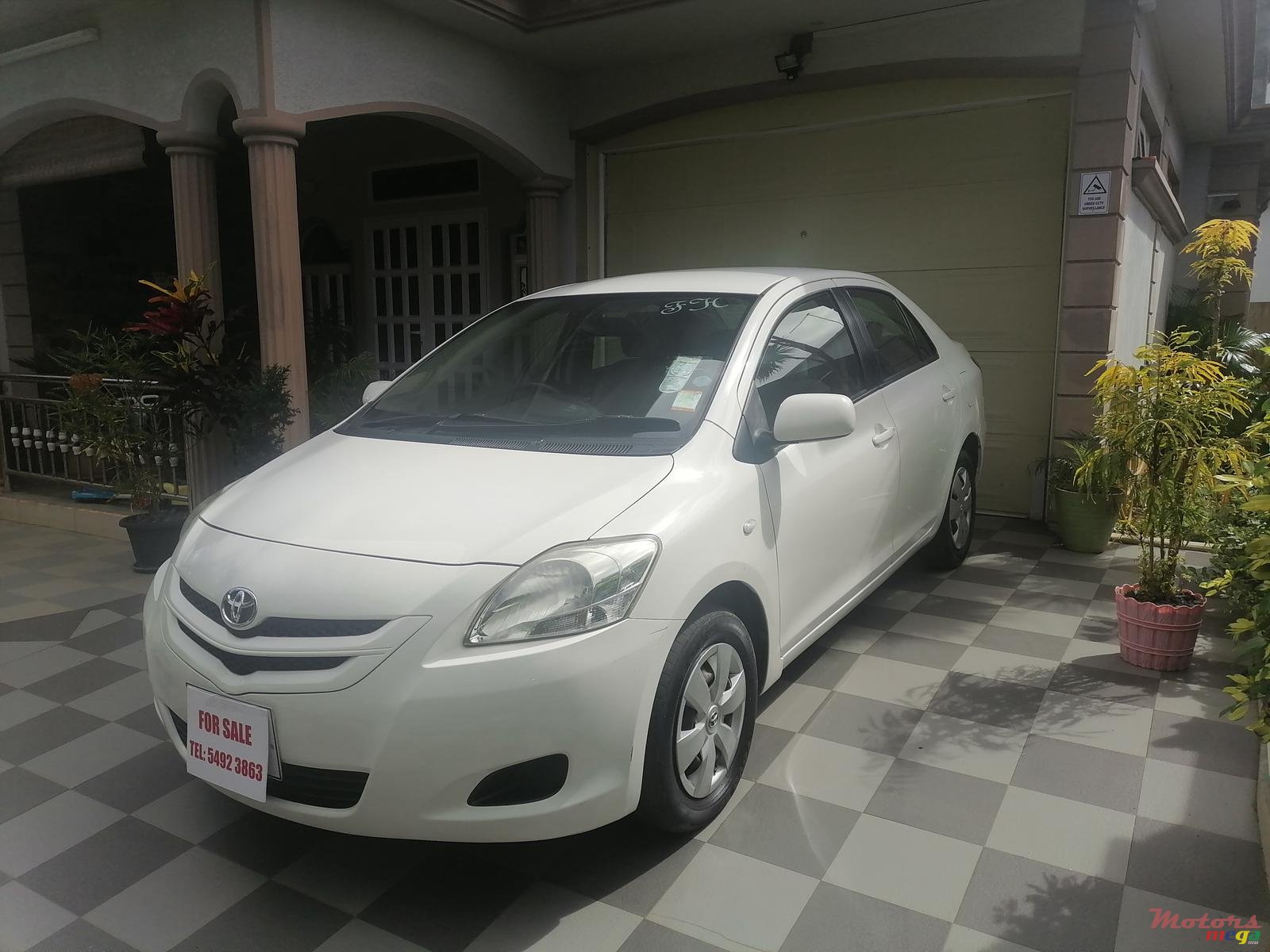 2007' Toyota Yaris photo #1