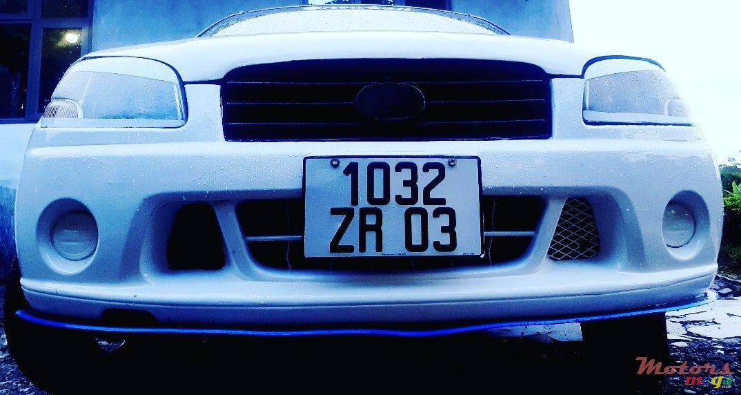 2003' Suzuki Swift photo #3