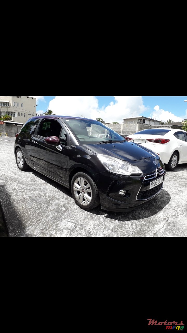 2011' Citroen DS3 photo #2