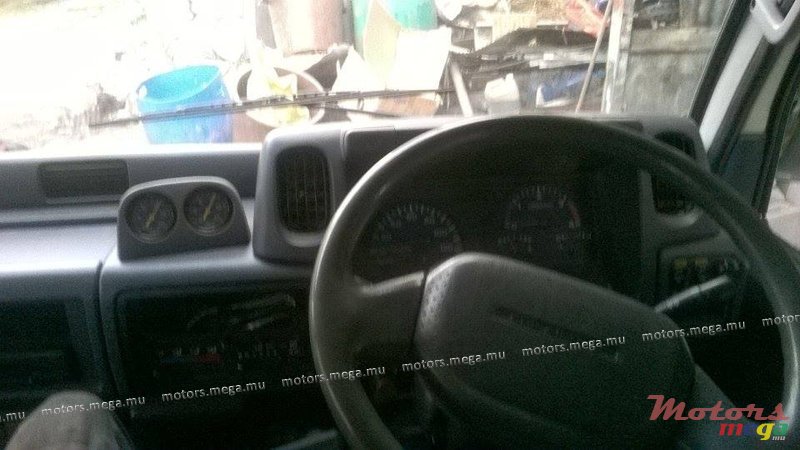 2003' Nissan photo #4