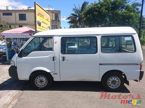 2000' Mazda Bongo photo #3