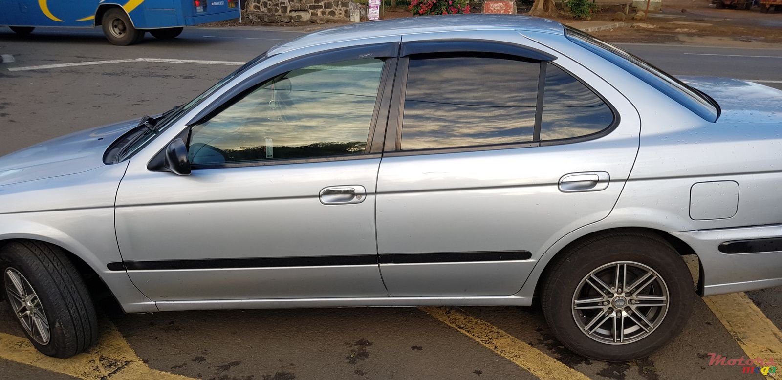1999' Nissan Sunny photo #4