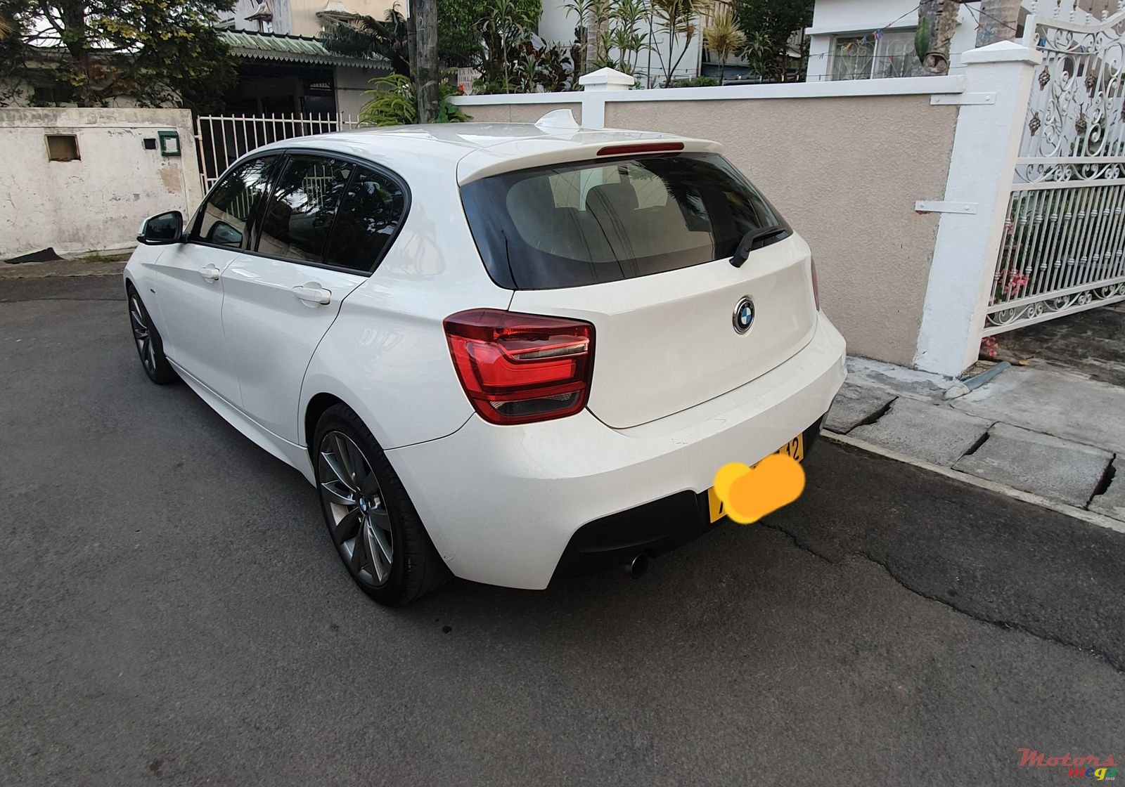 2012' BMW 116i photo #2