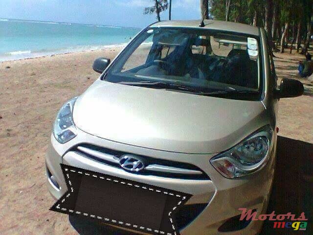 2012' Hyundai i10 photo #3