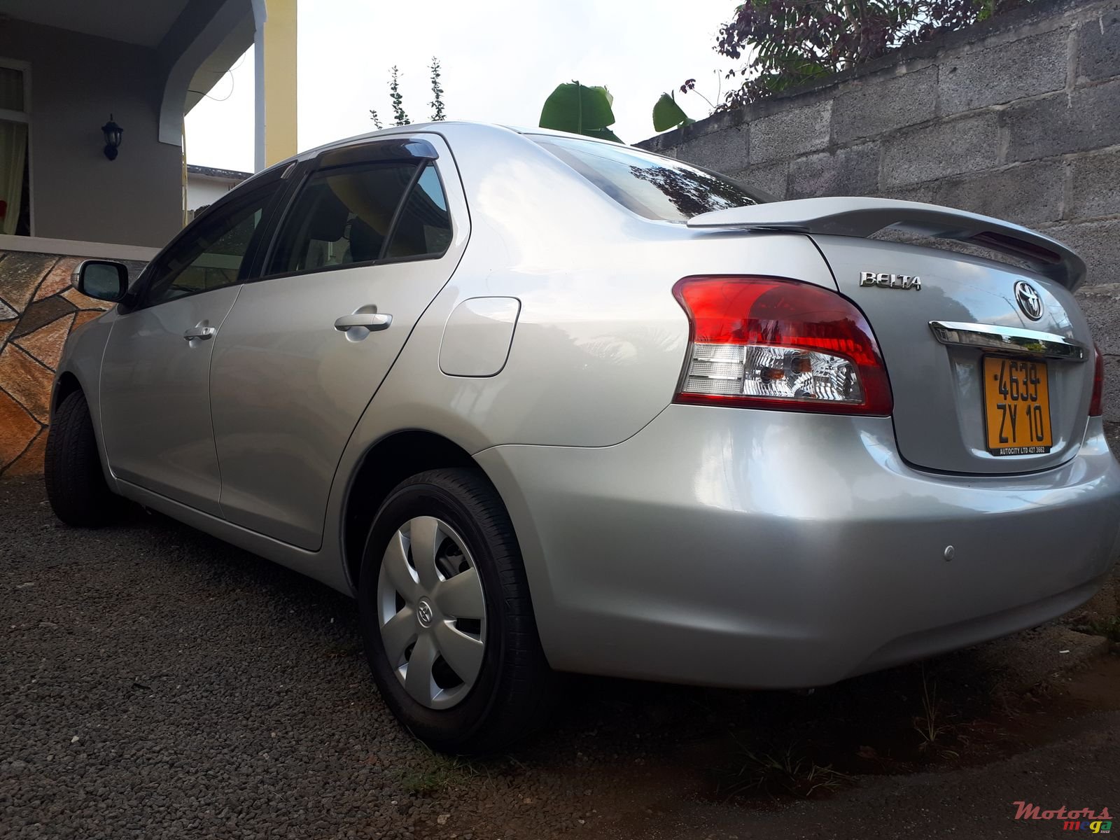 2010' Toyota Belta photo #4