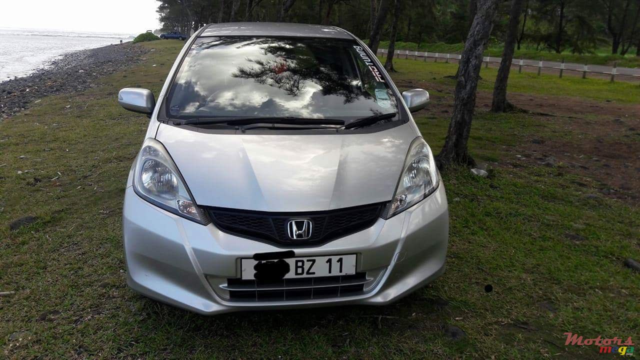 2011' Honda Fit photo #3