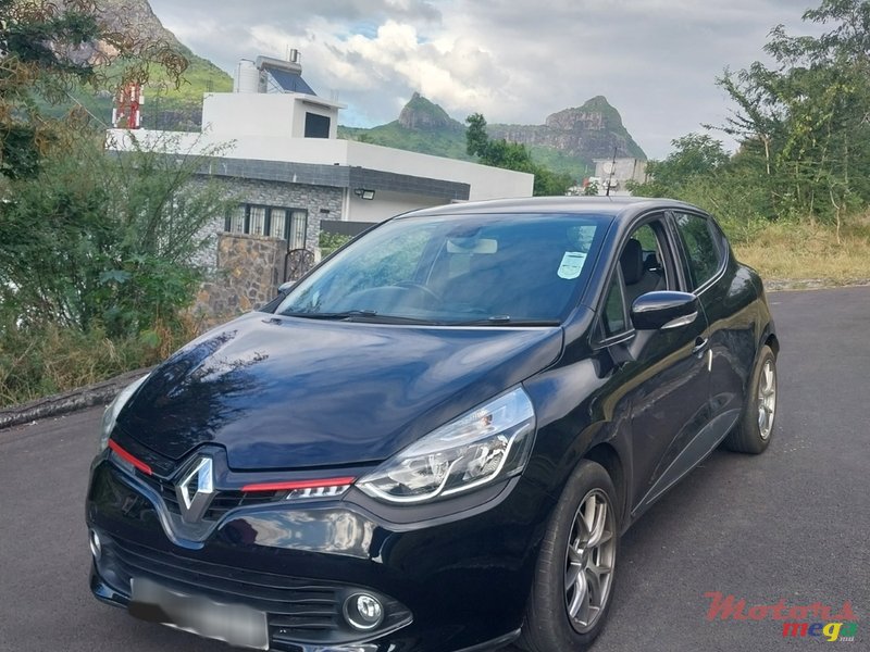 2018' Renault Clio photo #3
