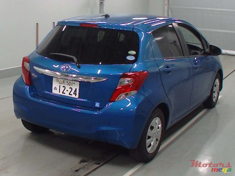 2014' Toyota Vitz photo #4