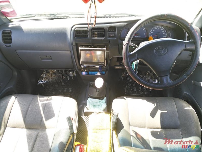 1999' Toyota Hilux 2*4 photo #6