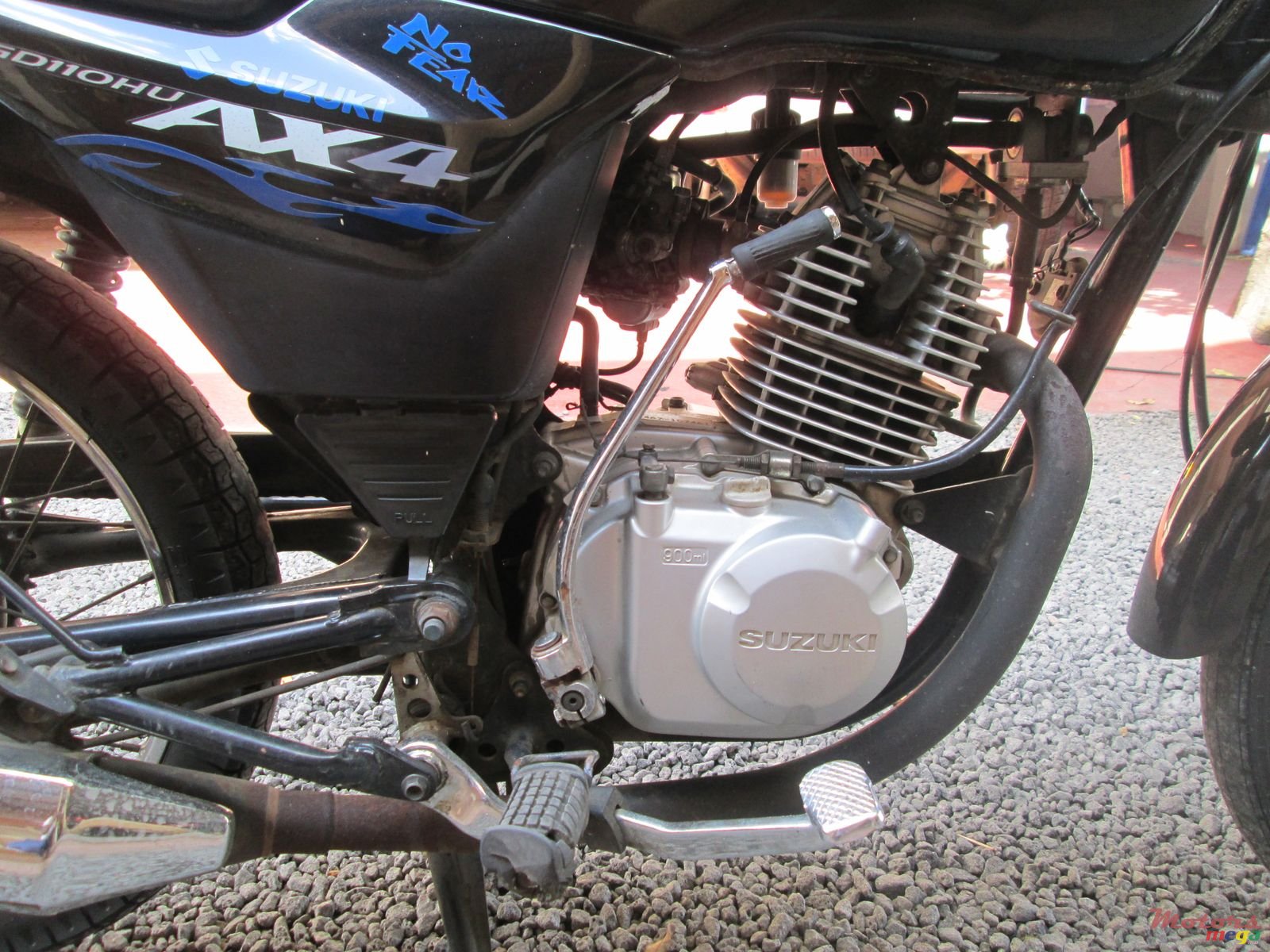 2013' Suzuki AX4 photo #5