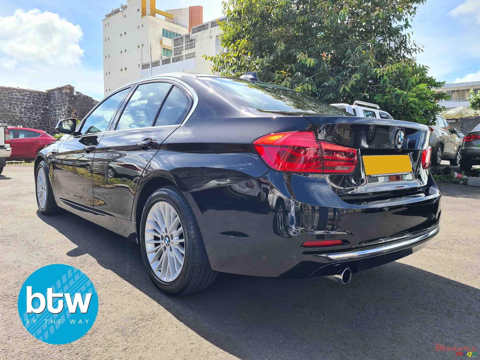 2017' BMW 3 Series photo #3