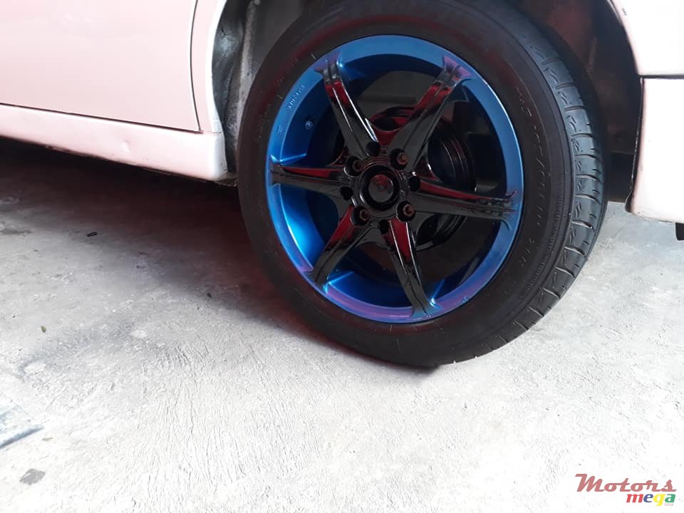 1998' Volkswagen Polo photo #7