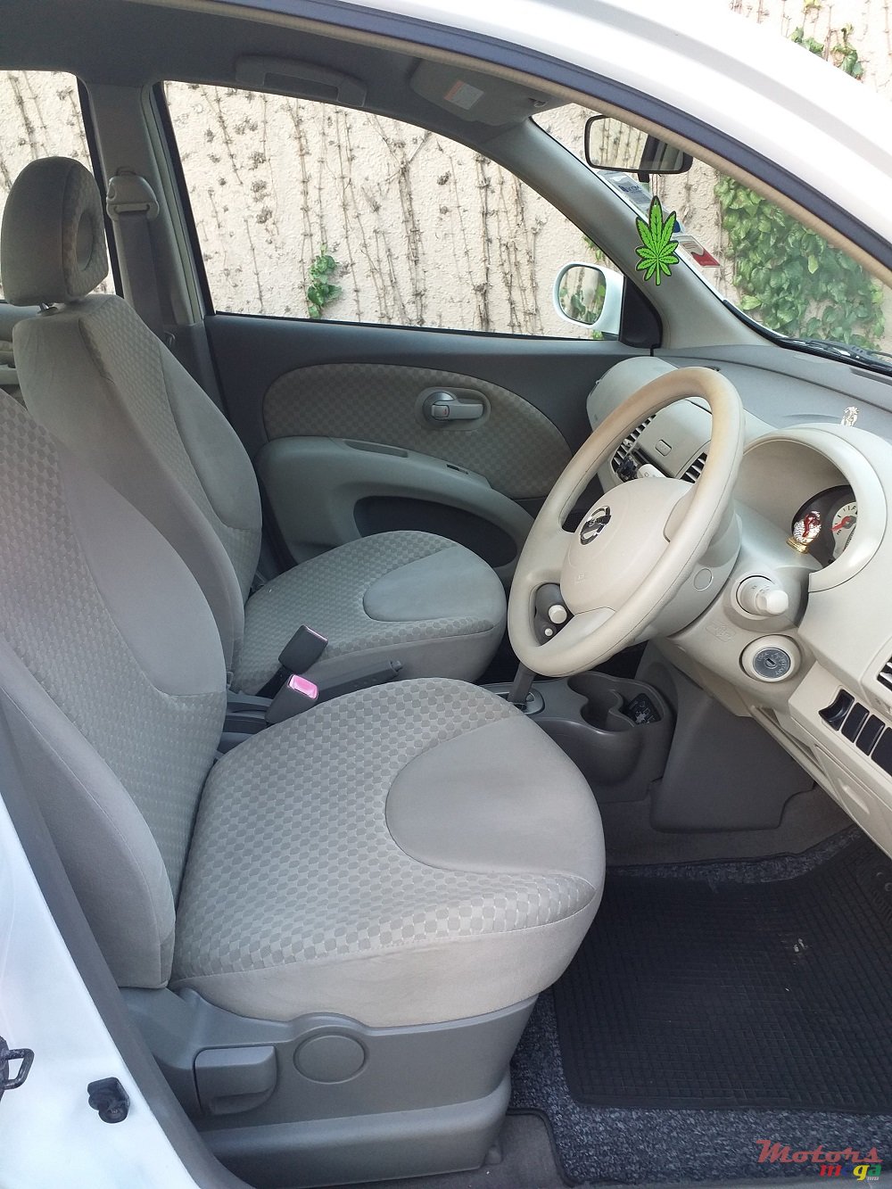 2009' Nissan March AK12 photo #4