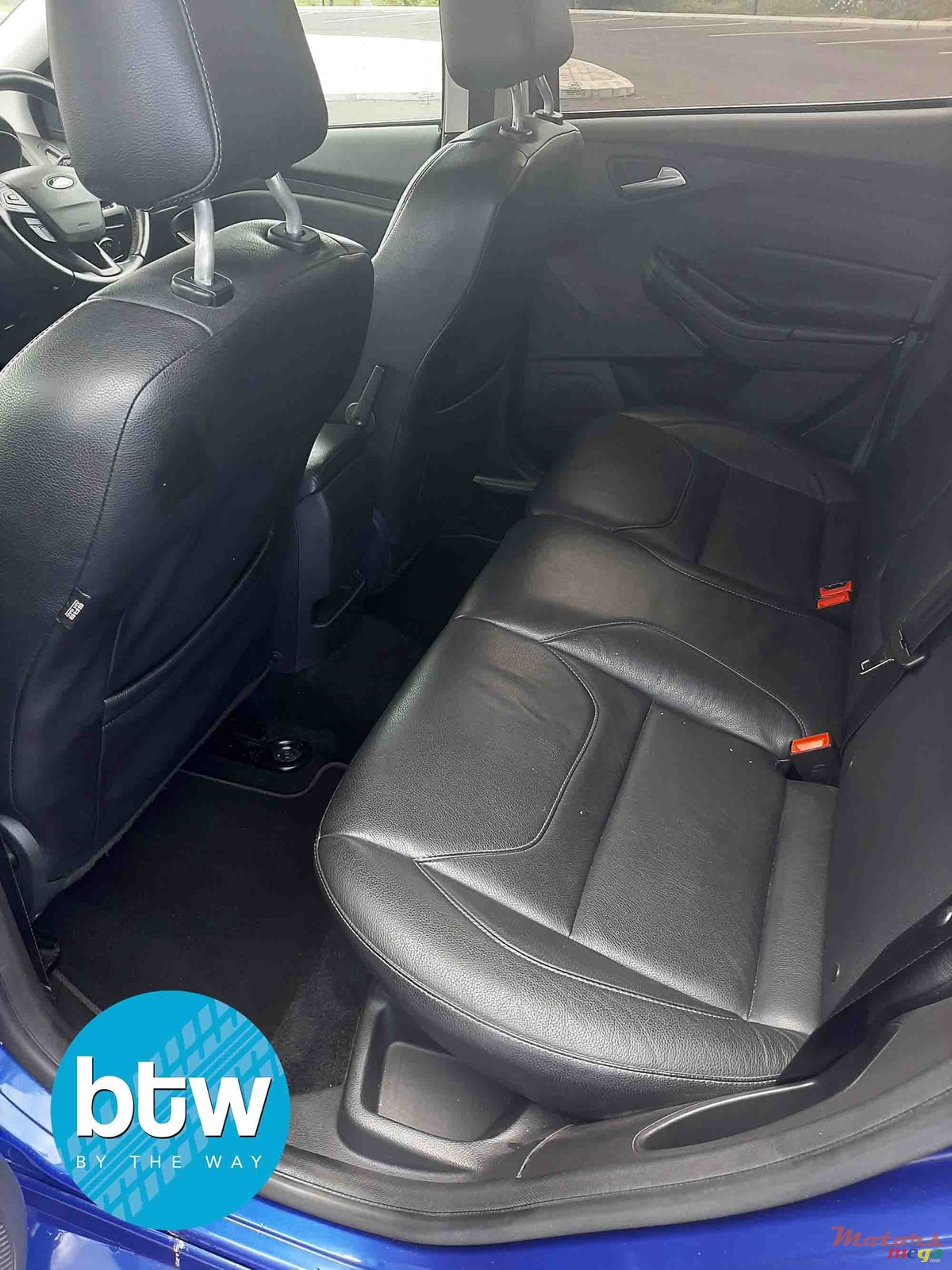 2015' Ford Focus photo #4