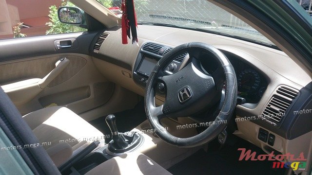 2004' Honda photo #3