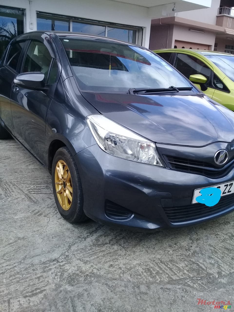 2011' Toyota Vitz photo #1