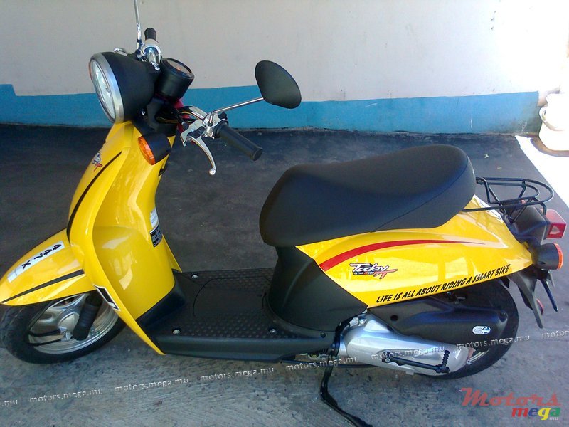 2011' Honda photo #1